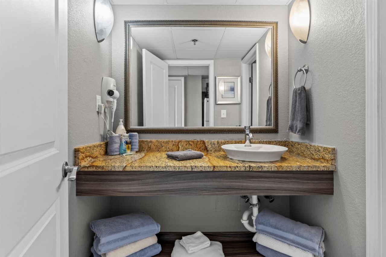 6900 N Ocean Blvd. Photo 19