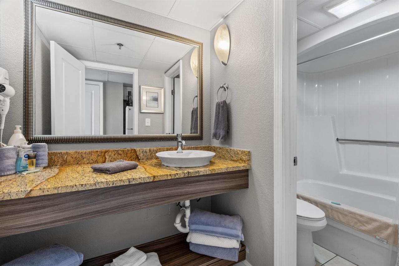 6900 N Ocean Blvd. Photo 20