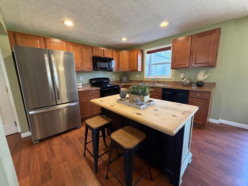 6053 Catherine Drive, Miami Twp, OH 45150 Photo 6