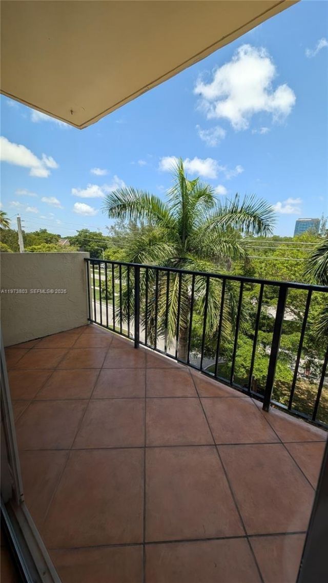 2600 NE 135th St , Unit 4E-A, North Miami, FL 33181 Photo