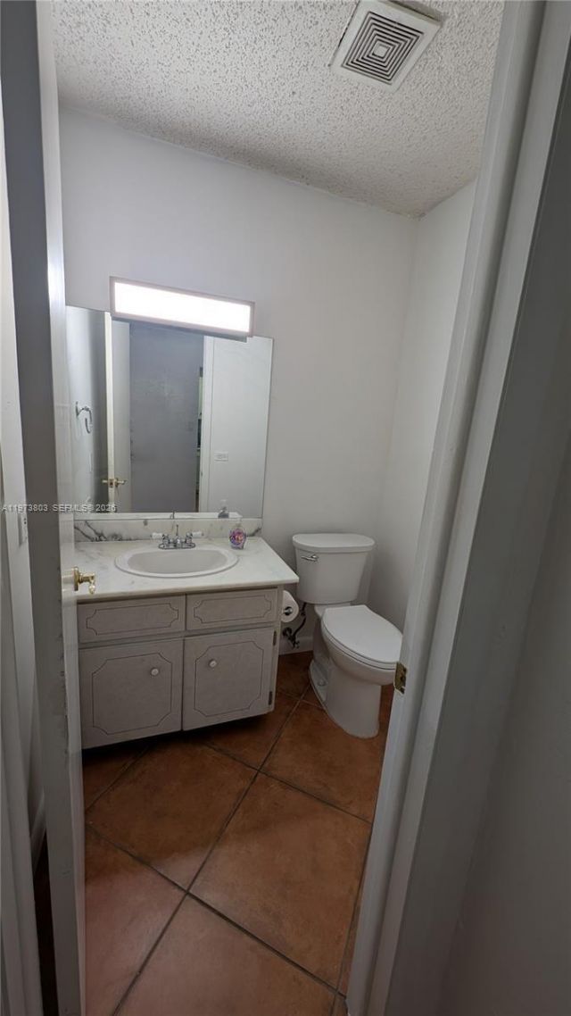 2600 NE 135th St , Unit 4E-A, North Miami, FL 33181 Photo