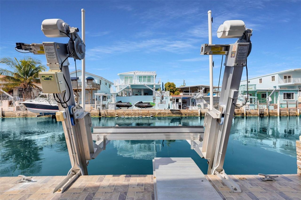 226 Normandy Dr , Tavernier, FL 33070 Photo