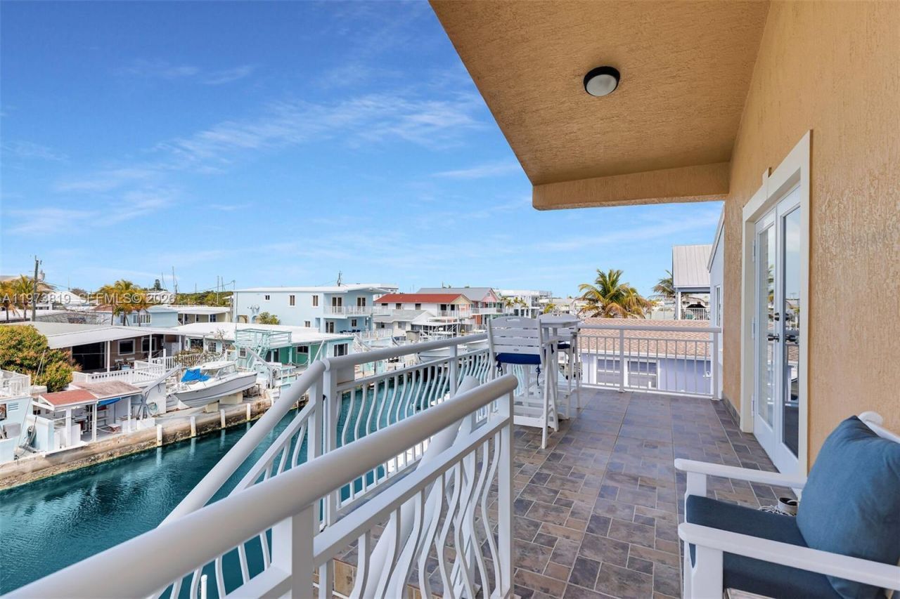 226 Normandy Dr, Tavernier, FL 33070 Photo