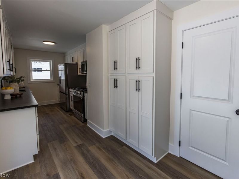 7939 Longview Road, Broadview Heights, OH 44147 Photo 11