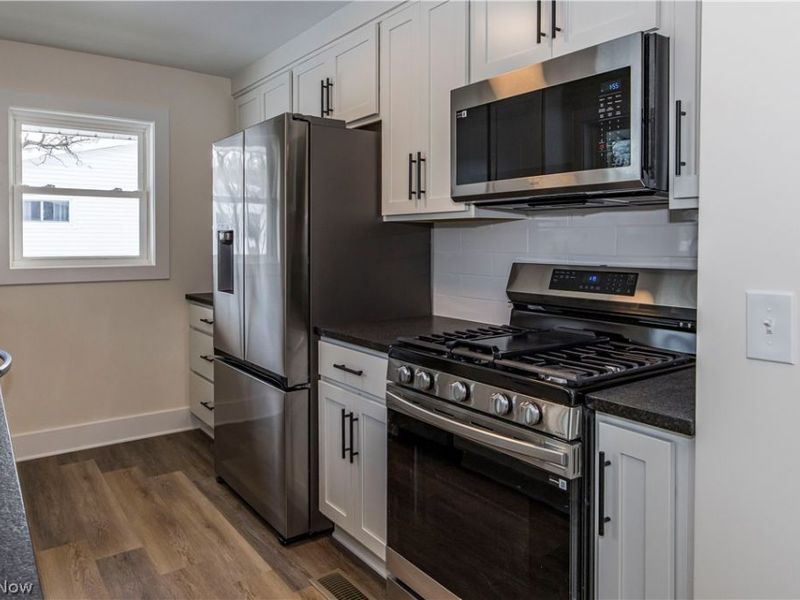 7939 Longview Road, Broadview Heights, OH 44147 Photo 14