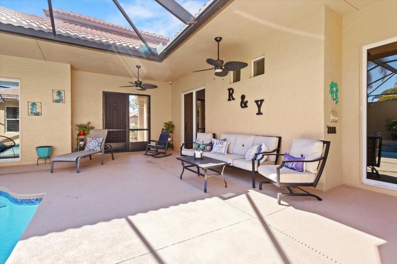 814 SW Saint Julien Court, Port Saint Lucie, FL 34986 Photo