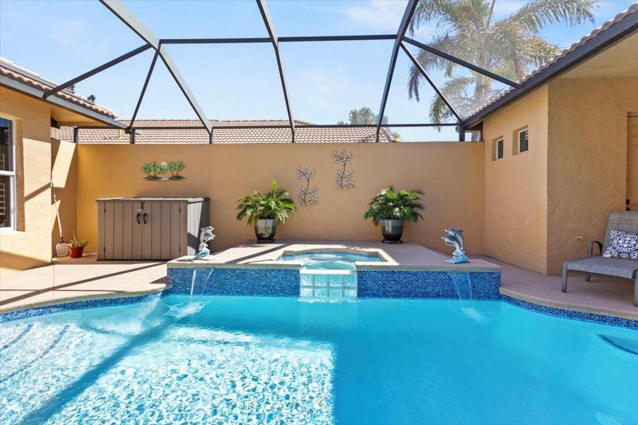 814 SW Saint Julien Court, Port Saint Lucie, FL 34986 Photo