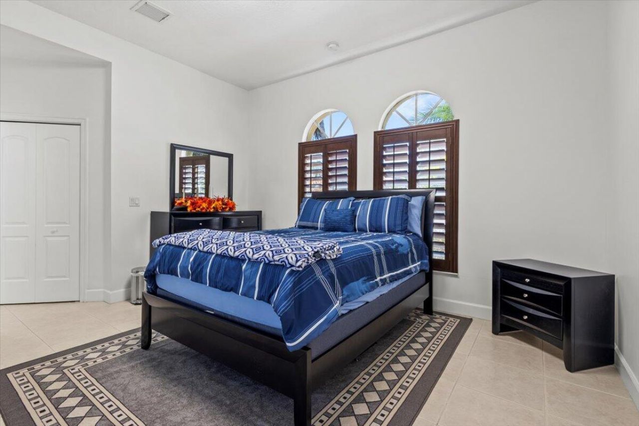 814 SW Saint Julien Court, Port Saint Lucie, FL 34986 Photo