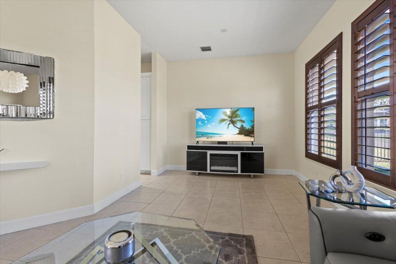 814 SW Saint Julien Court, Port Saint Lucie, FL 34986 Photo