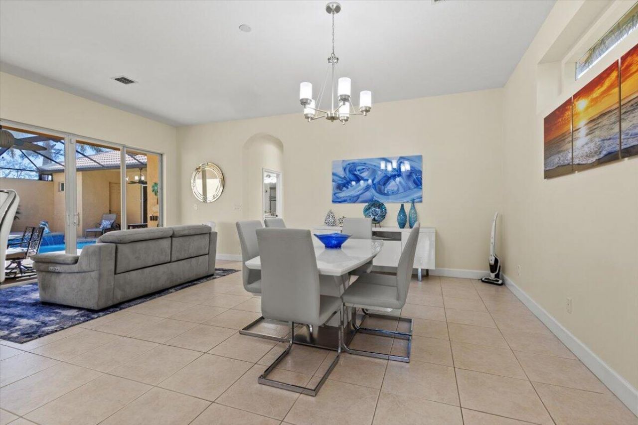 814 SW Saint Julien Court, Port Saint Lucie, FL 34986 Photo