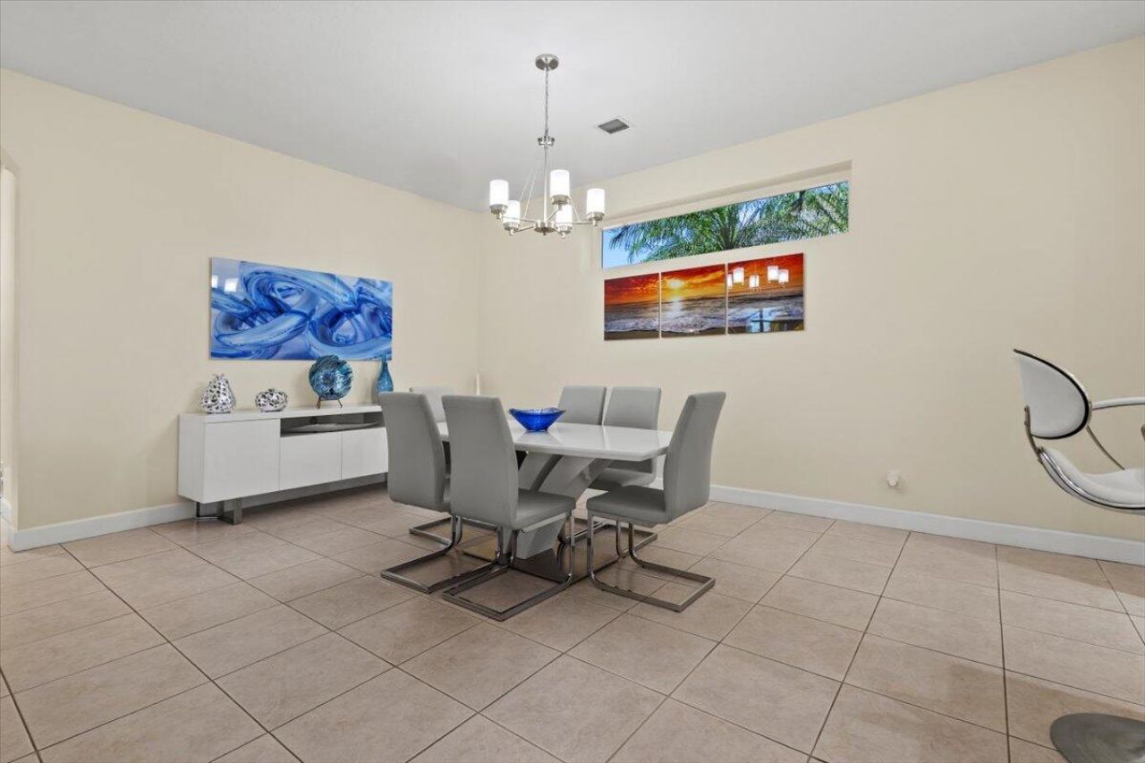 814 SW Saint Julien Court, Port Saint Lucie, FL 34986 Photo