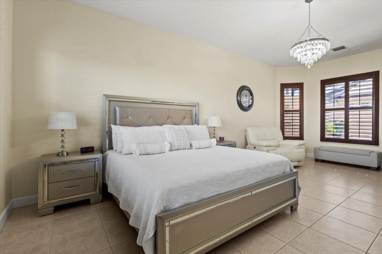 814 SW Saint Julien Court, Port Saint Lucie, FL 34986 Photo