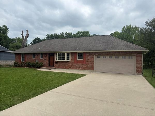 11703 E 48th Street, Kansas City, MO 64133