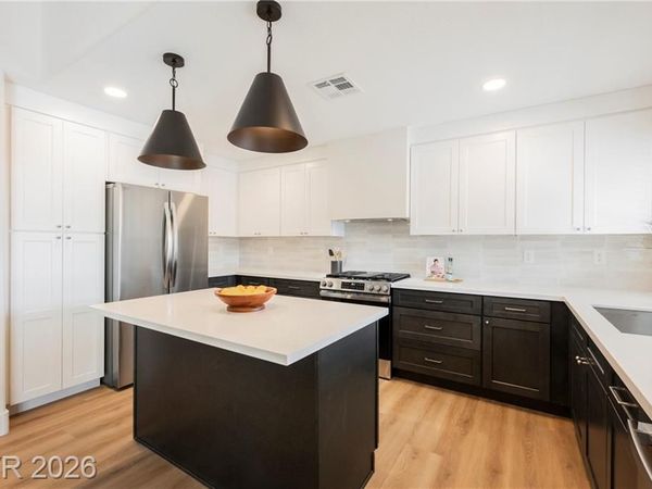 3832 Valley Drive, North Las Vegas, NV 89032