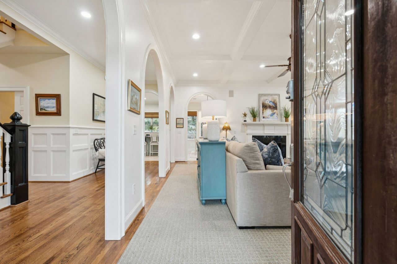 5 E Beachwood Photo 11