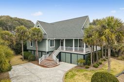 5 E Beachwood photo 4