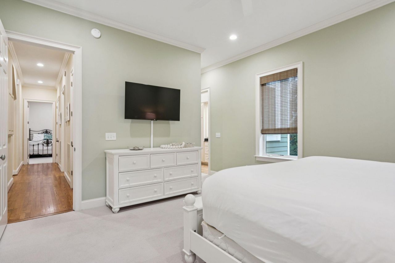 5 E Beachwood Photo 30