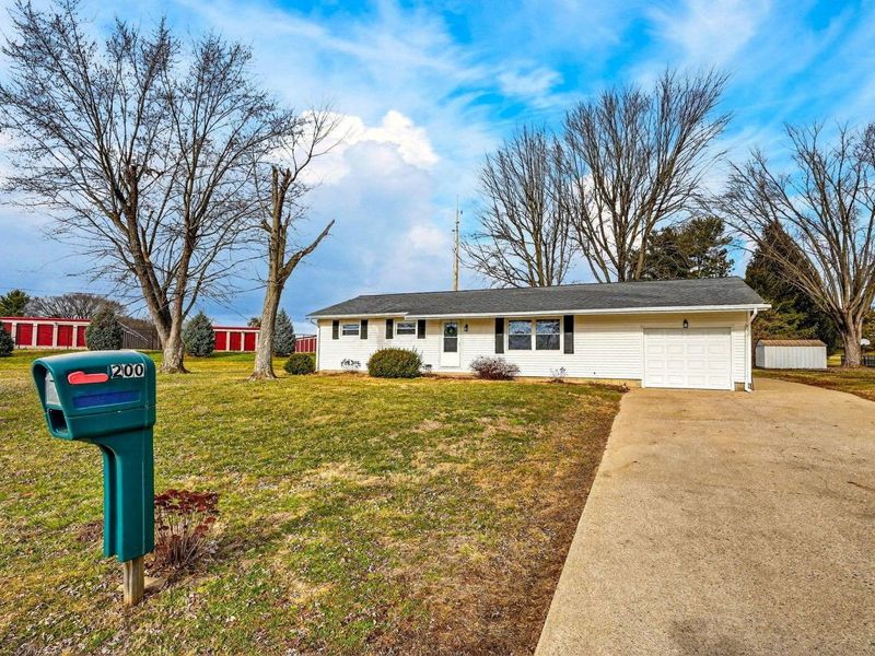 200 Meadow Drive, Circleville, OH 43113 Photo 35