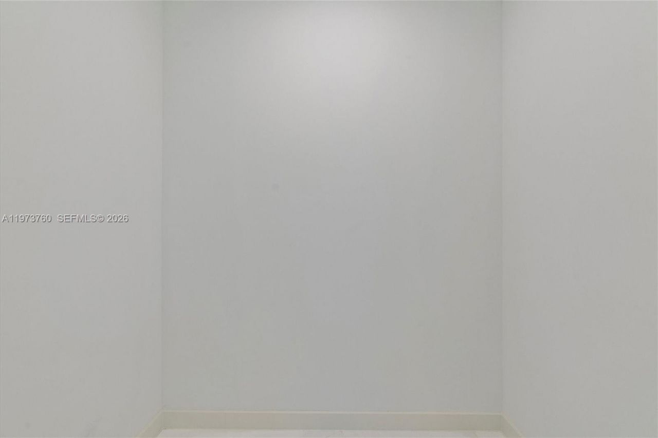 300 Biscayne Blvd Way , Unit 903, Miami, FL 33131 Photo