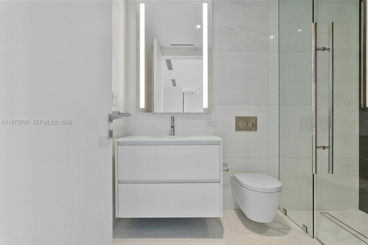 300 Biscayne Blvd Way , Unit 903, Miami, FL 33131 Photo