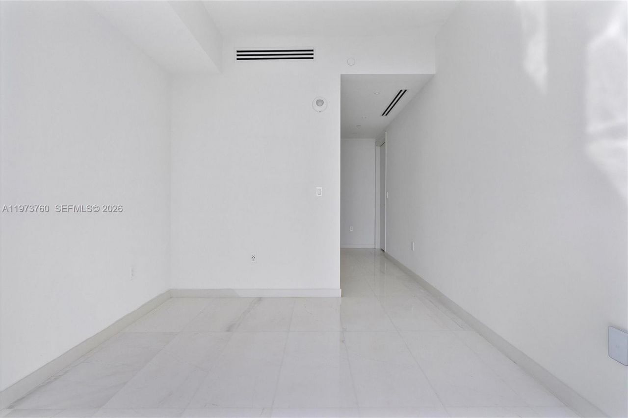 300 Biscayne Blvd Way , Unit 903, Miami, FL 33131 Photo