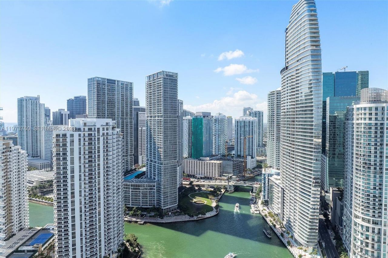 300 Biscayne Blvd Way , Unit 903, Miami, FL 33131 Photo