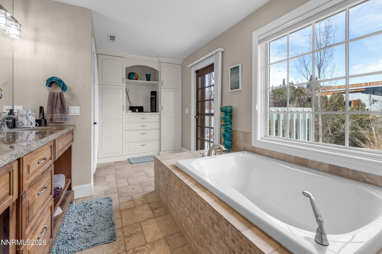 4260 Longknife Road, Reno, NV 89519 Photo