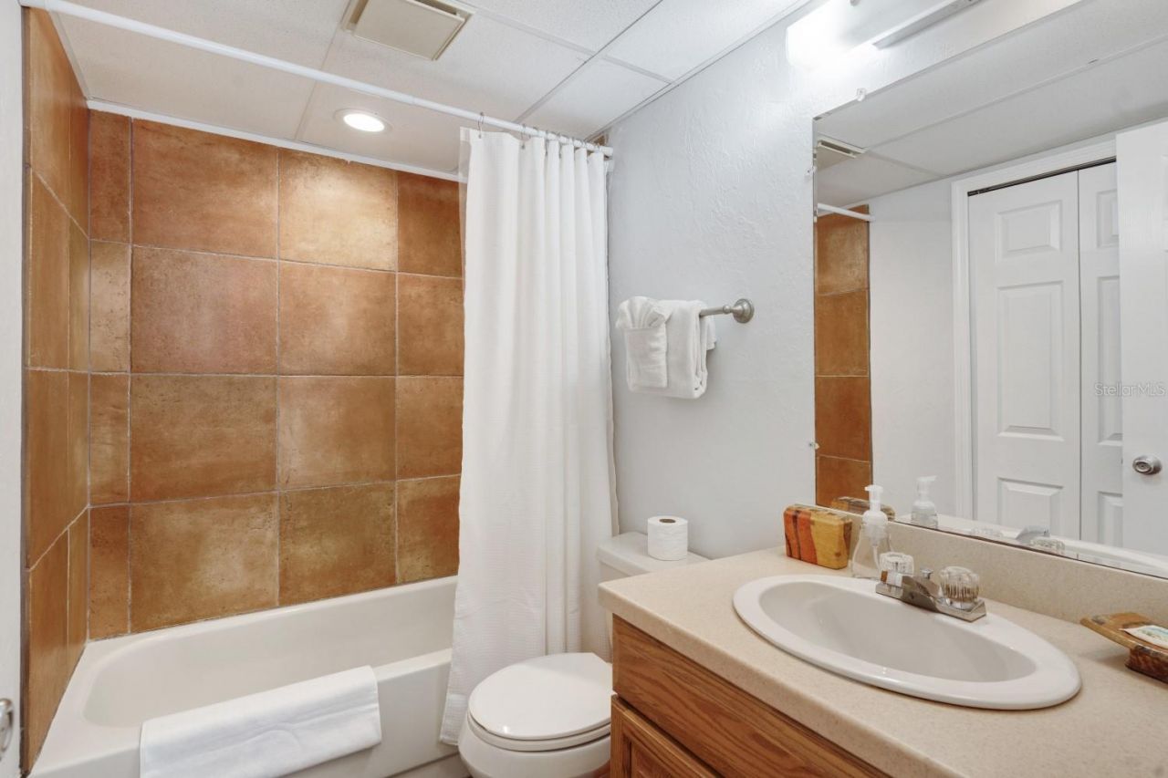 6157 Midnight Pass Road , Unit E22, Sarasota, FL 34242 Photo