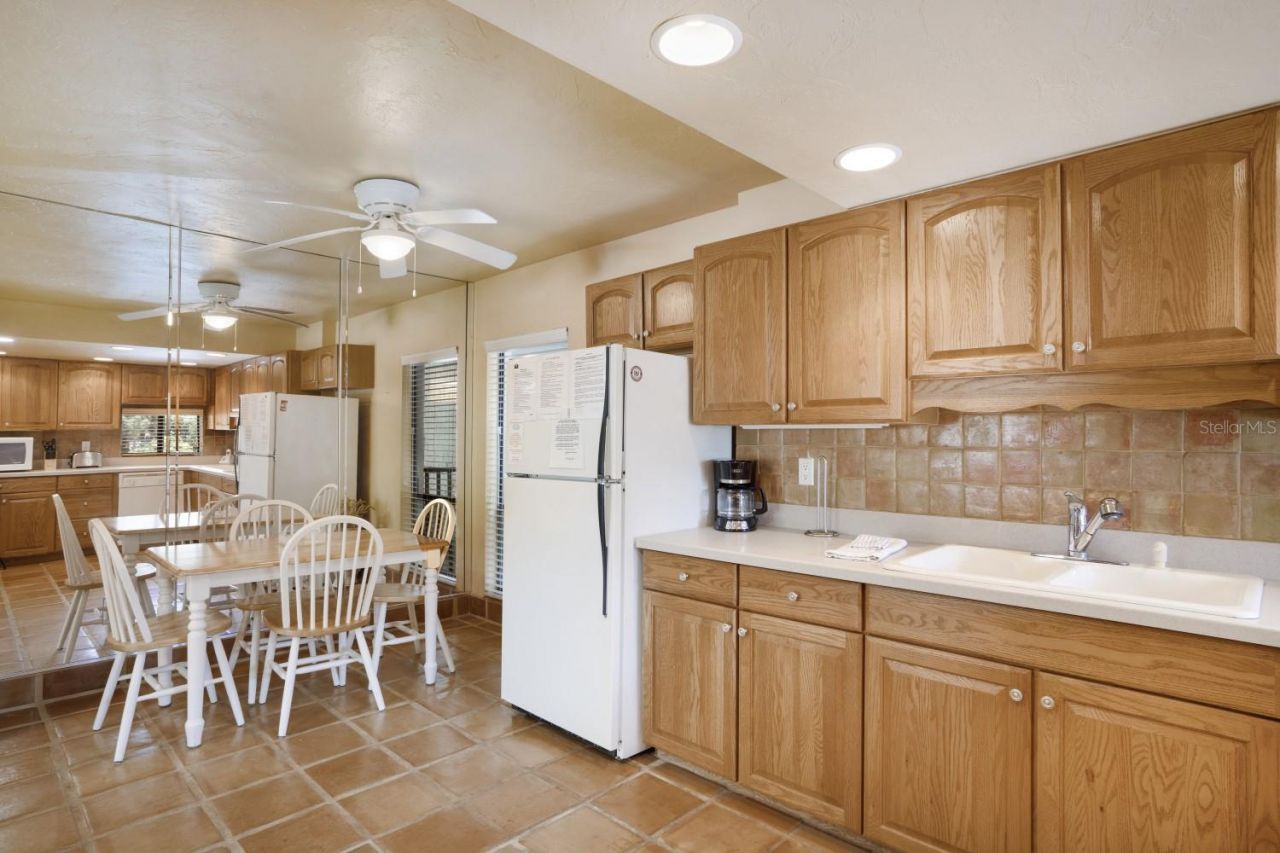 6157 Midnight Pass Road, Unit E22, Sarasota, FL 34242 Photo
