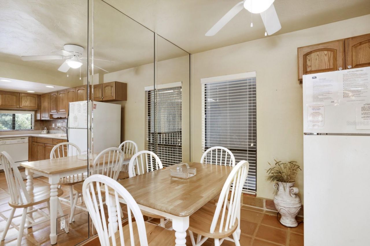 6157 Midnight Pass Road, Unit E22, Sarasota, FL 34242 Photo