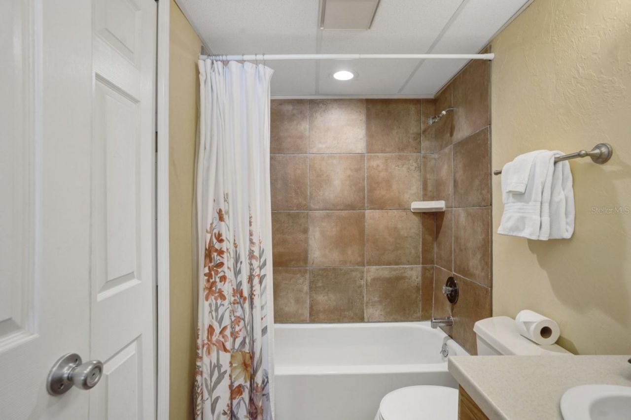 6157 Midnight Pass Road, Unit E22, Sarasota, FL 34242 Photo