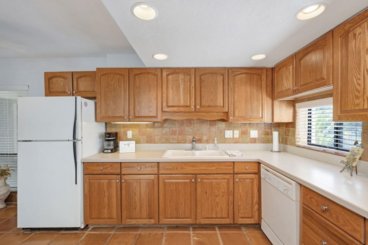 6157 Midnight Pass Road , Unit E22, Sarasota, FL 34242 Photo