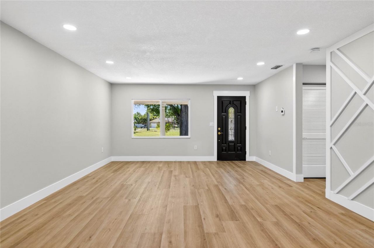 902 N 32nd Street, Saint Petersburg, FL 33713 Photo