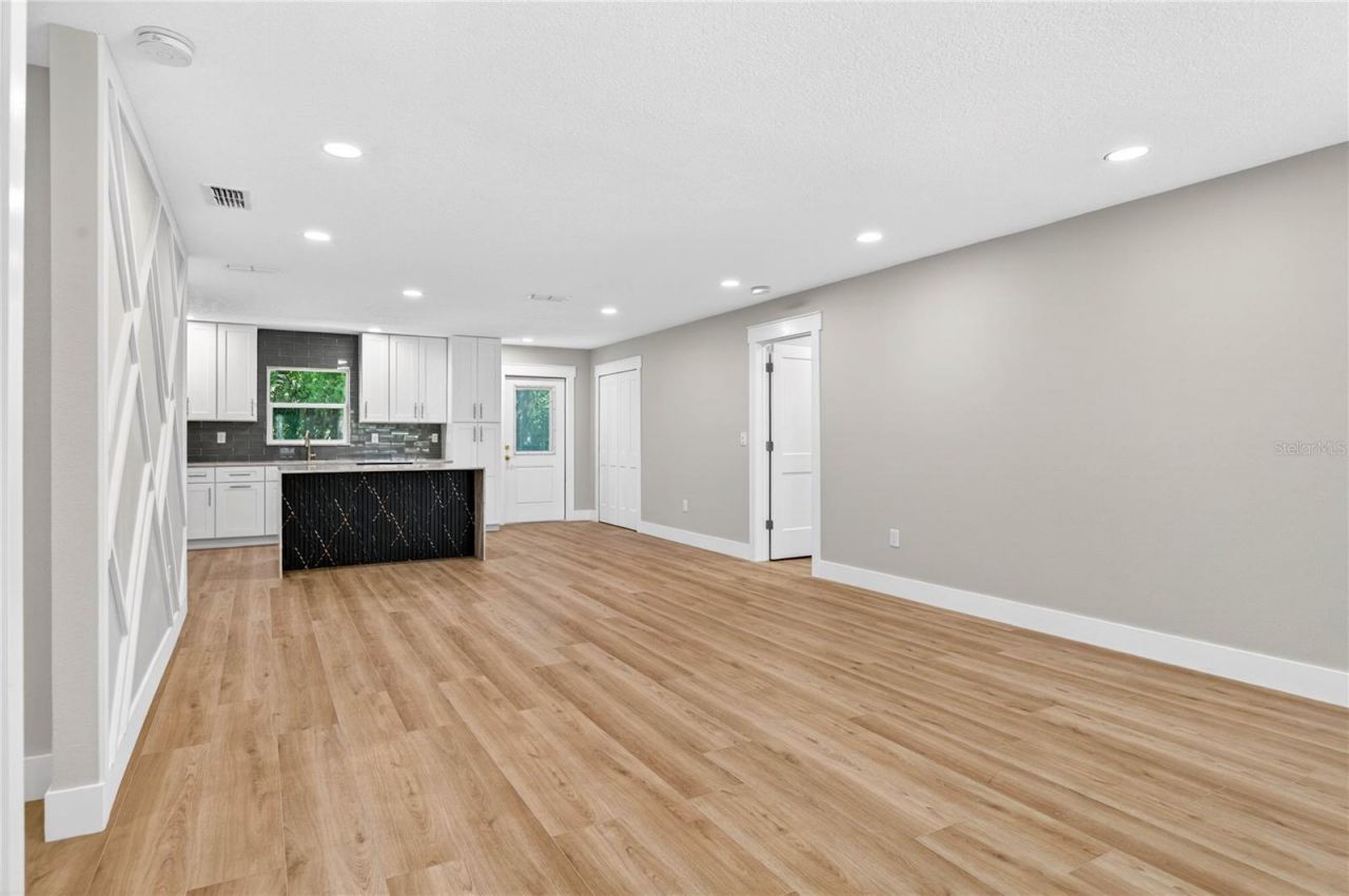 902 N 32nd Street, Saint Petersburg, FL 33713 Photo