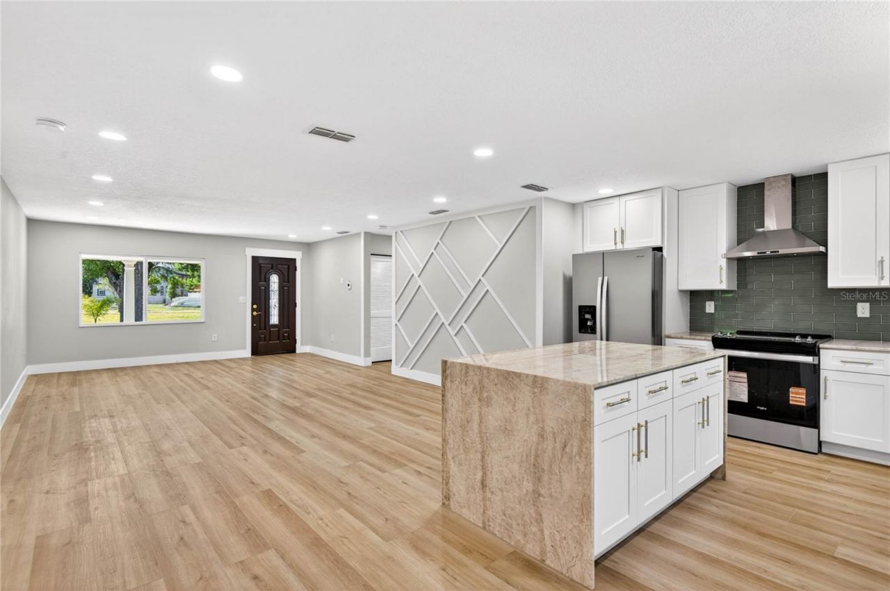 902 N 32nd Street, Saint Petersburg, FL 33713 Photo