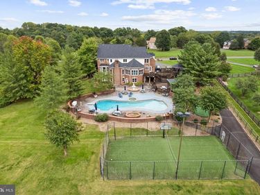 5340 CHANDLEY FARM CIRCLE, CENTREVILLE, VA 20120