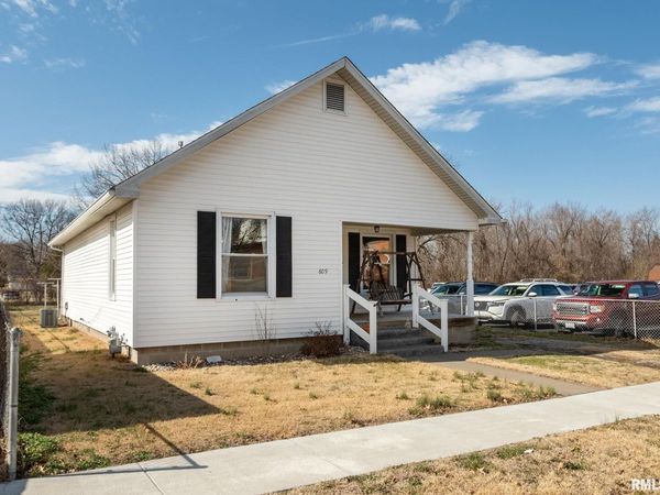 609 N 18TH Street, Herrin, IL 62948