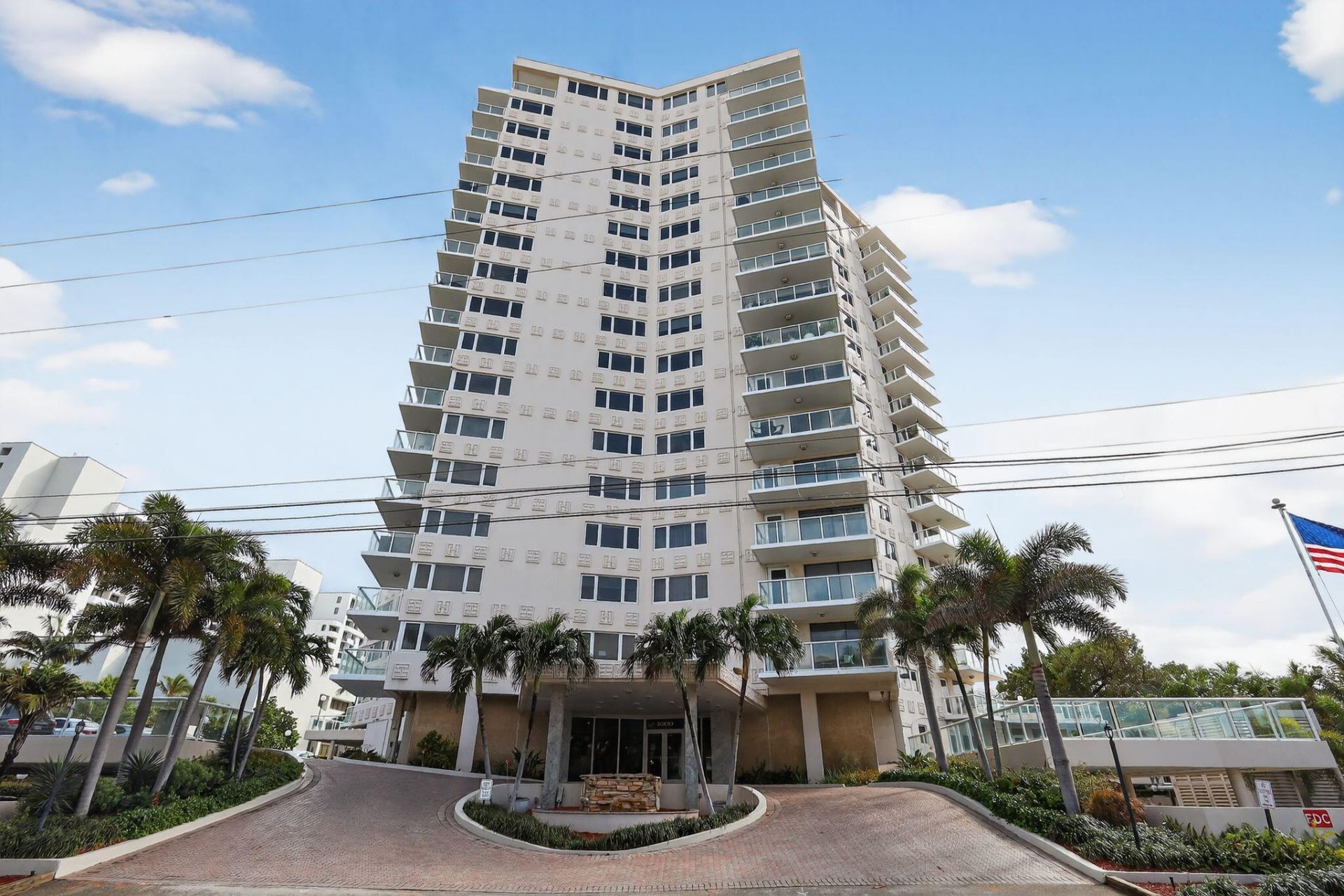 3000 Holiday Drive, Unit 1505, Fort Lauderdale, FL 33316 Photo