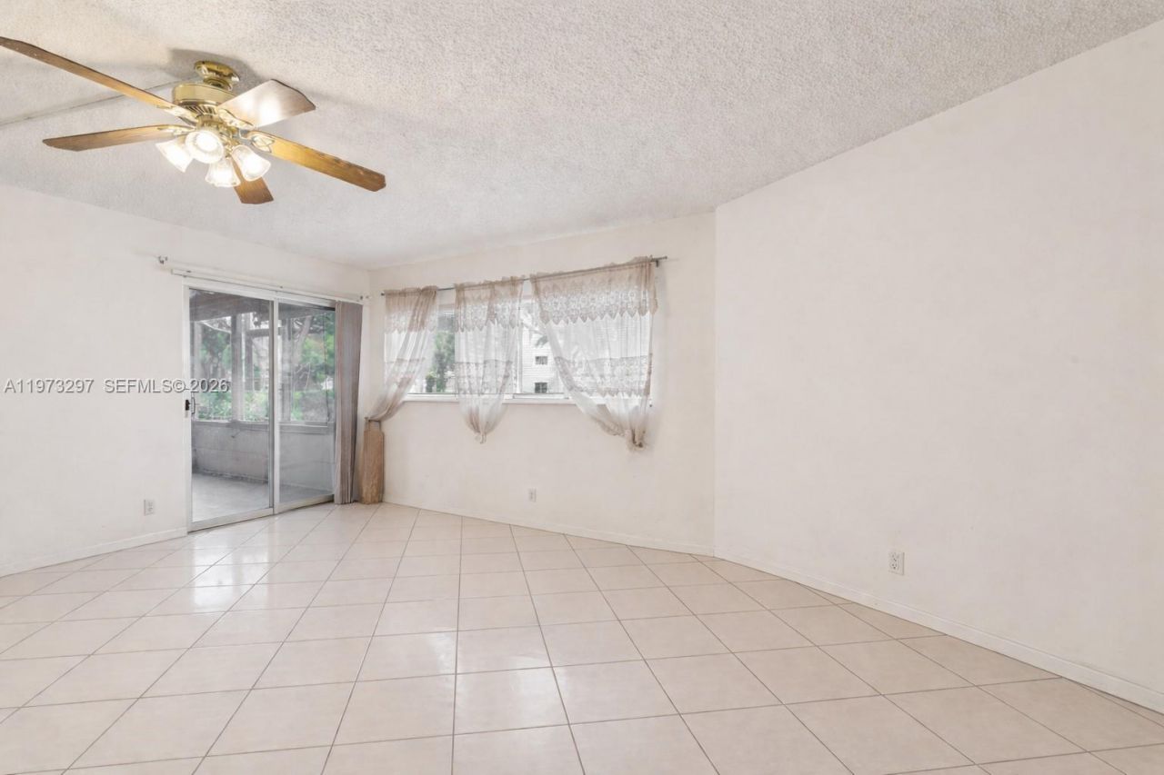 901 SW 138th Ave, Unit 108C, Pembroke Pines, FL 33027 Photo