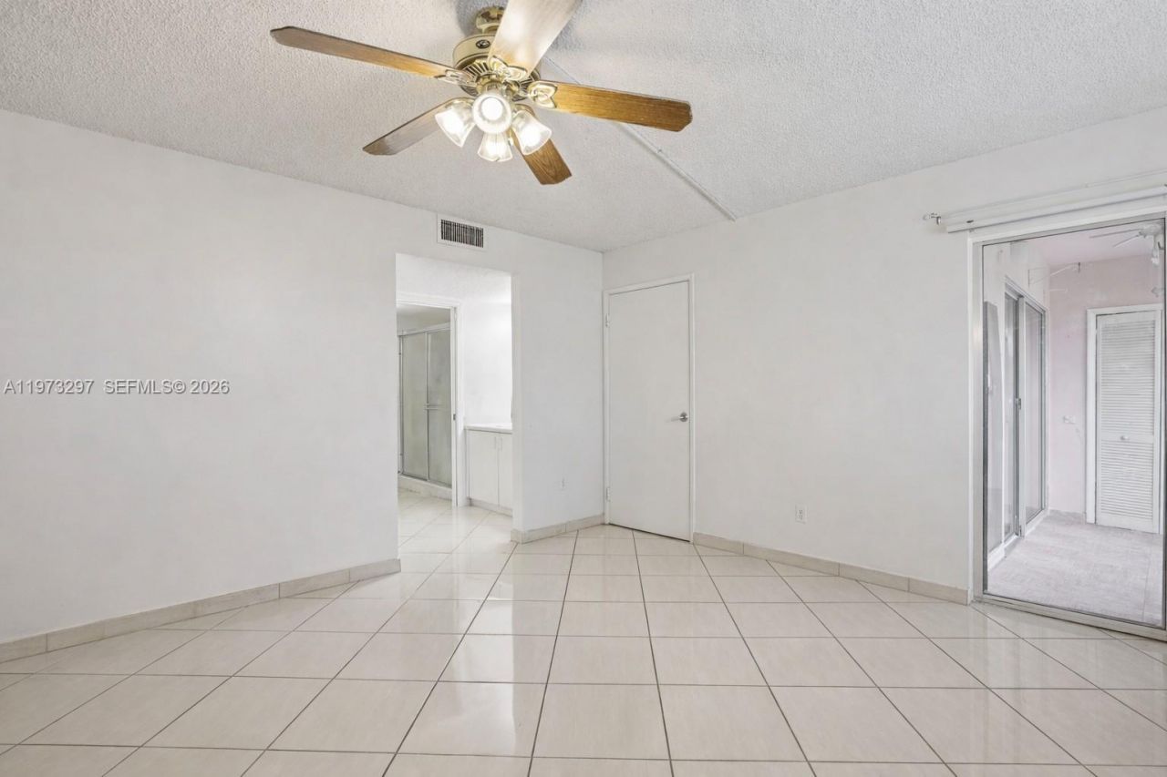901 SW 138th Ave, Unit 108C, Pembroke Pines, FL 33027 Photo