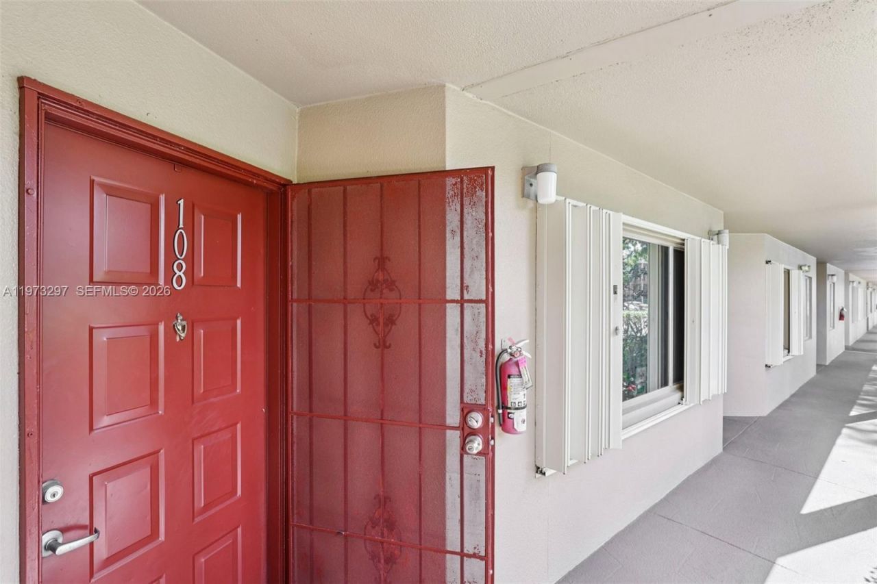 901 SW 138th Ave, Unit 108C, Pembroke Pines, FL 33027 Photo