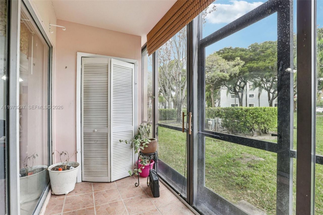 901 SW 138th Ave, Unit 108C, Pembroke Pines, FL 33027 Photo