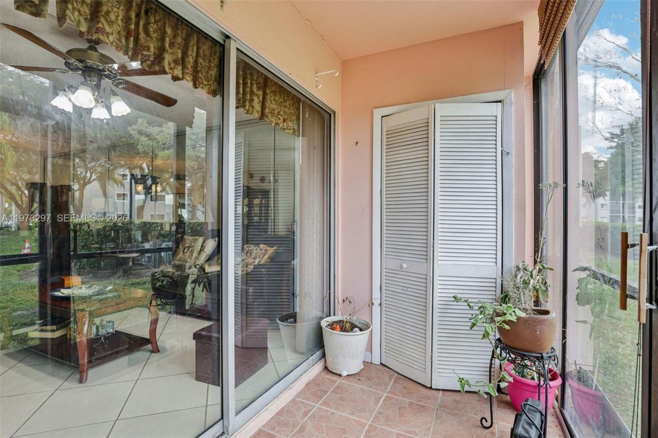 901 SW 138th Ave, Unit 108C, Pembroke Pines, FL 33027 Photo