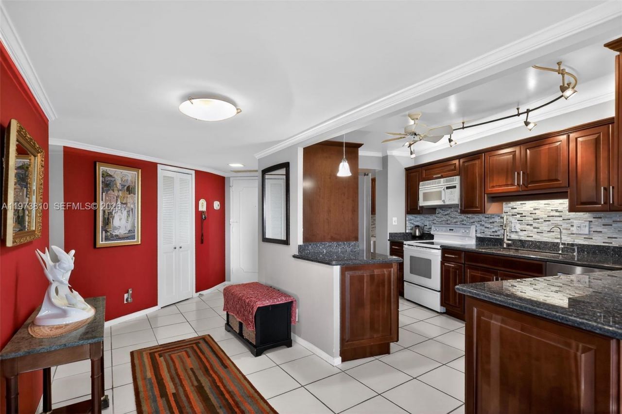 3000 Holiday Dr, Unit 1505, Fort Lauderdale, FL 33316 Photo