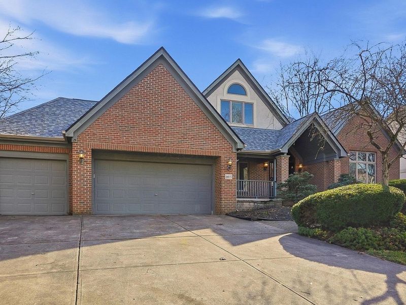 6035 Winnebago Street, Grove City, OH 43123 Photo 2