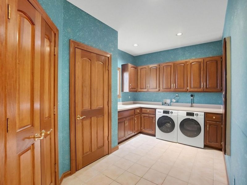 6035 Winnebago Street, Grove City, OH 43123 Photo 25