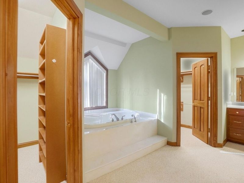 6035 Winnebago Street, Grove City, OH 43123 Photo 45