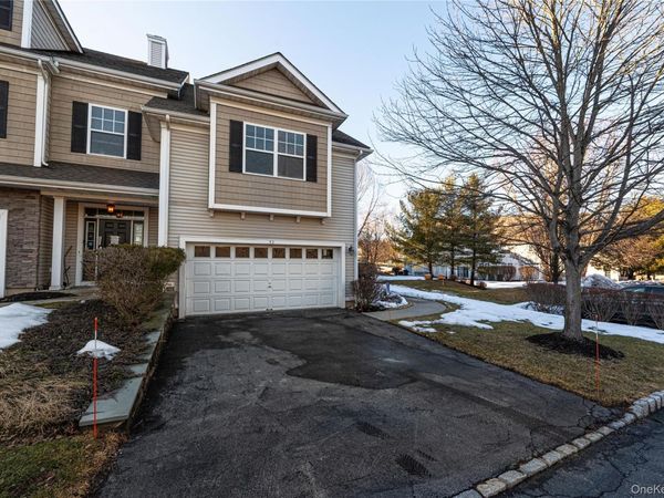 43 Putters Way, Middletown, NY 10940