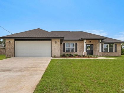 7953 Twin Lake Dr Milton, FL 32583