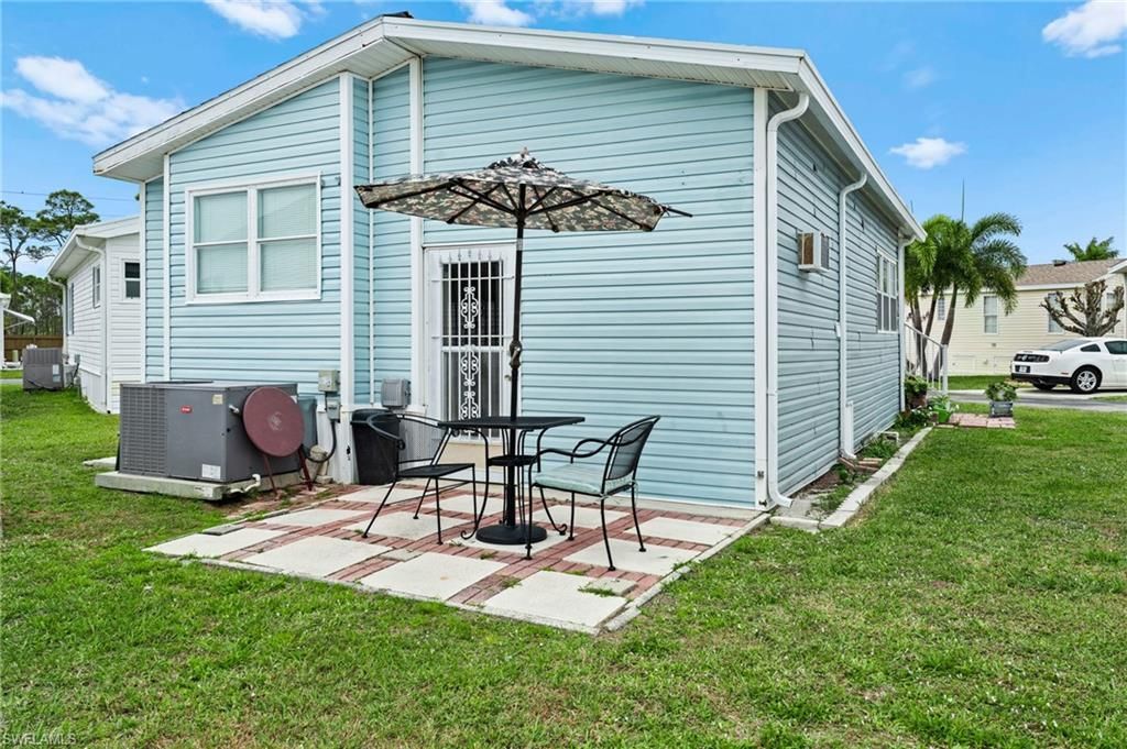 4751 Lafayette Ln W, Estero, FL 33928 Photo